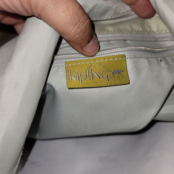 Kipling Expandable Messenger Crossbody Bag in Great Condition - Picture 8 of 12